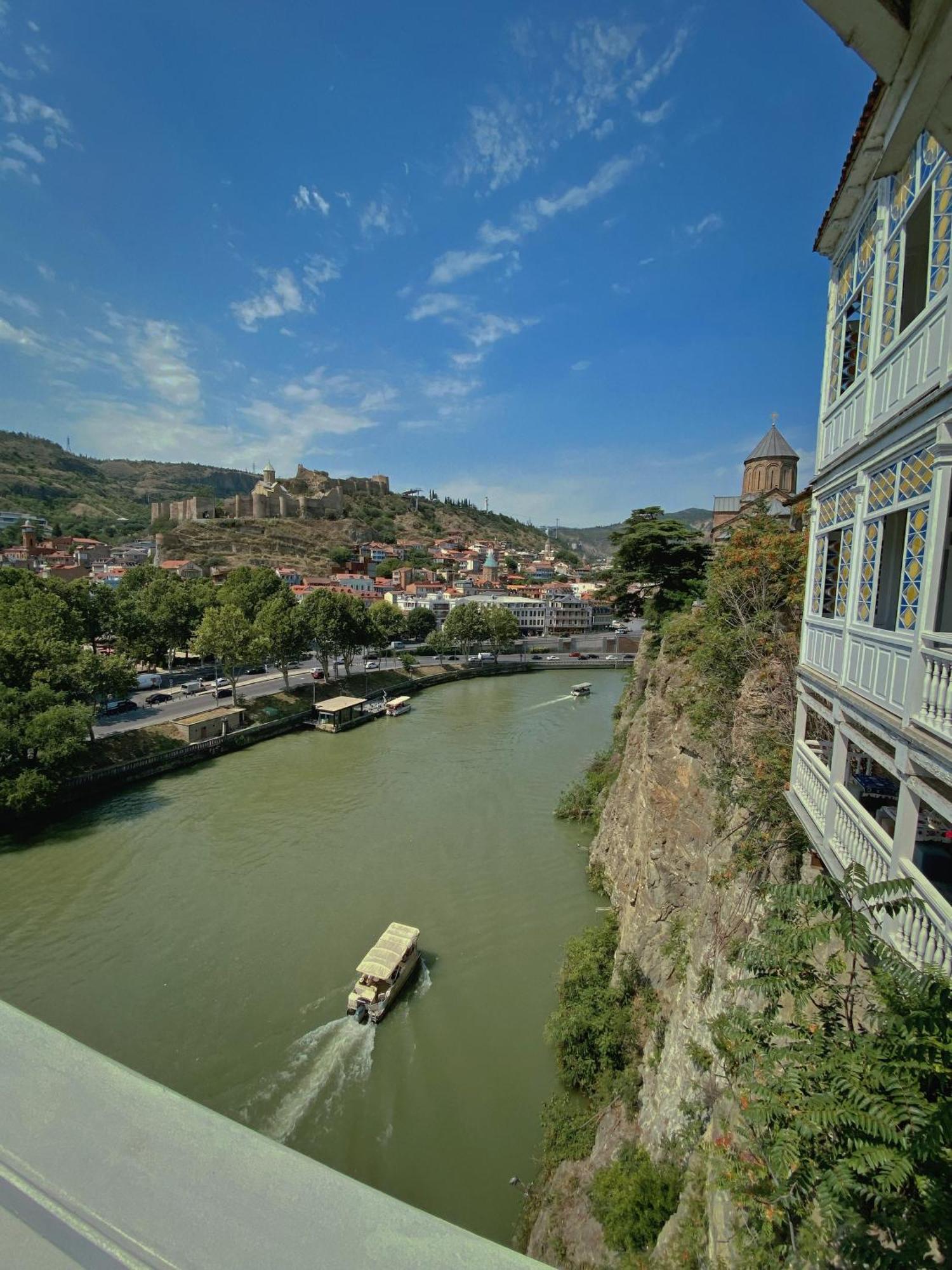 Old Metekhi Hotel Tbilisi Buitenkant foto